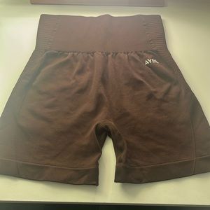 Brown seamless shorts from aybl
